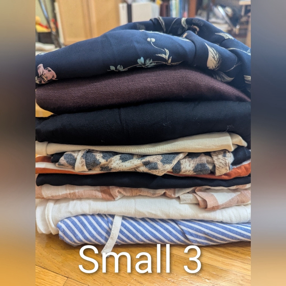 Lot of 10 NWT Tops Reseller Mystery Box Zenana Watermelon Riah etc - Picture 6 of 16